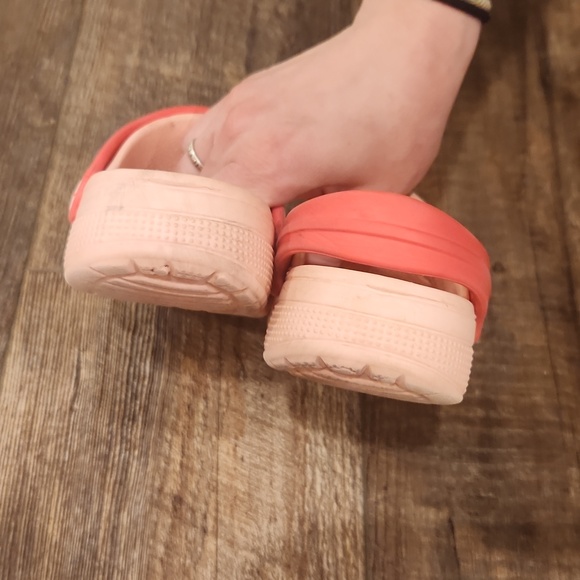 Foam Rubber Clog Water Shoes - Picture 9 of 11